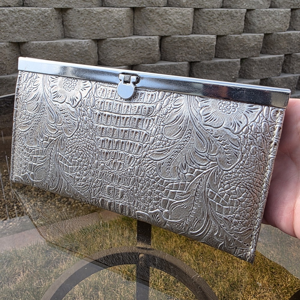 Elegant Metallic Silver Clutch/ Silver Hardware Western Style/Vintage